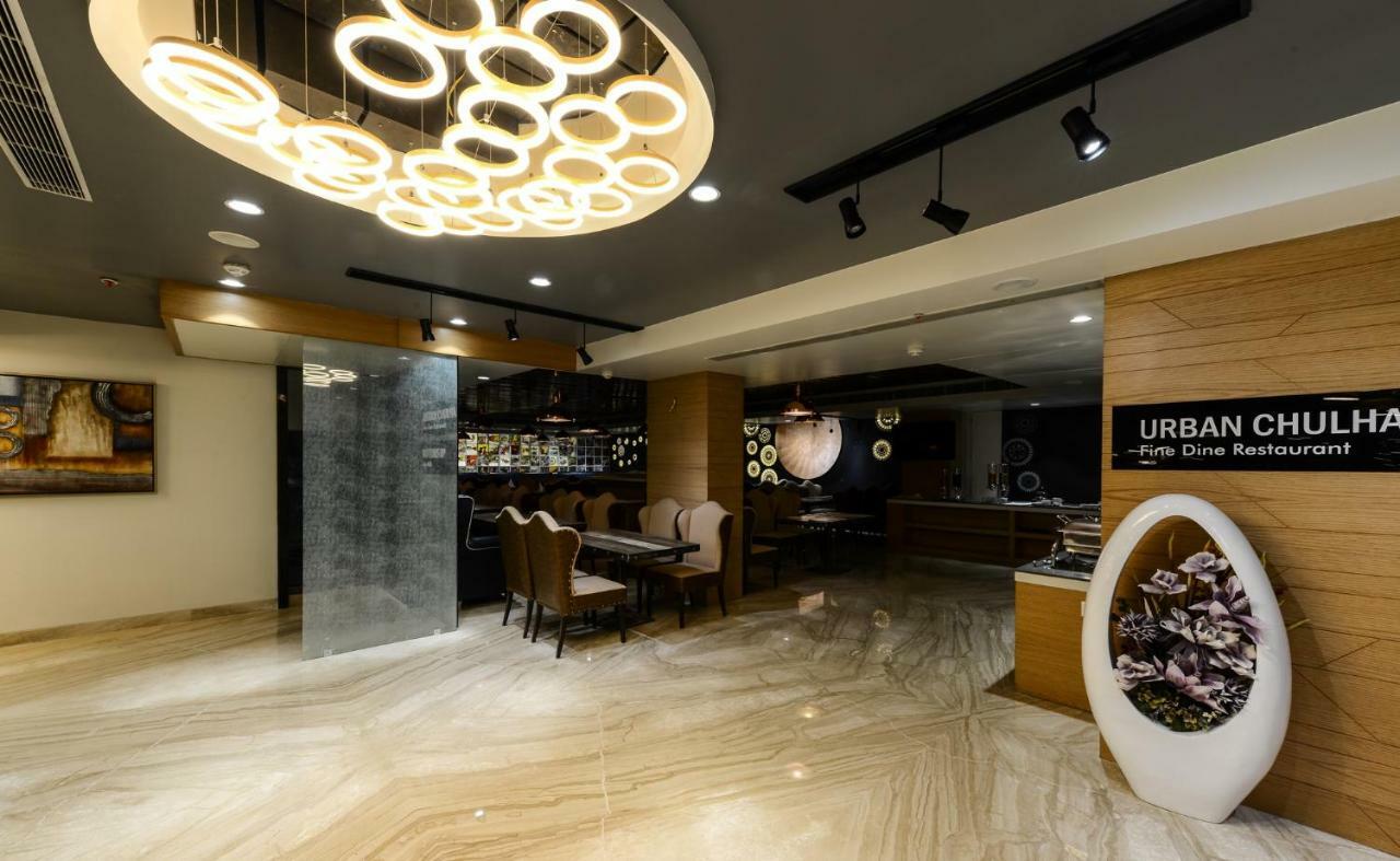 Hotel Atishay Bhópál Exteriér fotografie