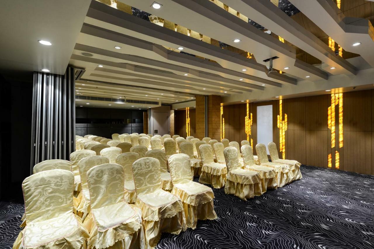 Hotel Atishay Bhópál Exteriér fotografie